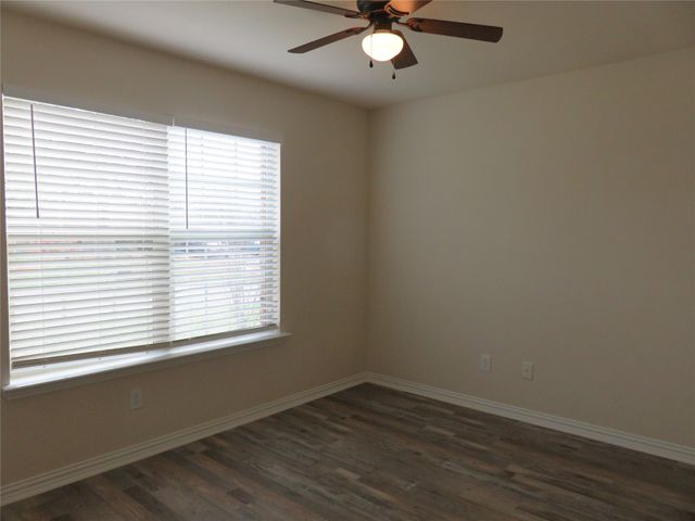 1321 Crestview Drive, Denison, TX 75020