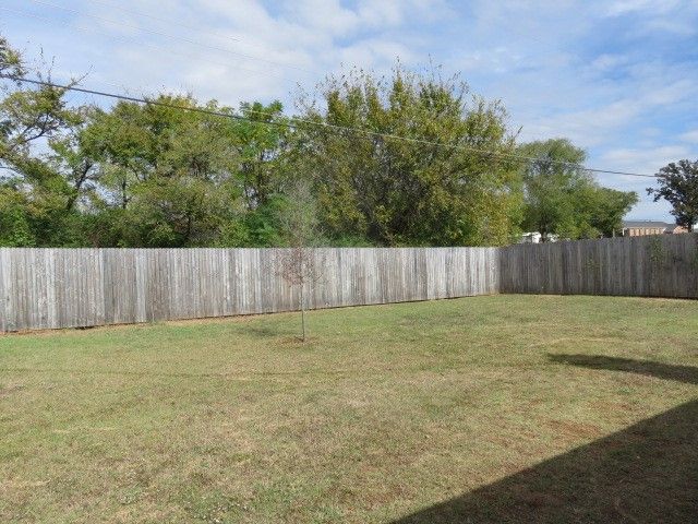 1321 Crestview Drive, Denison, TX 75020