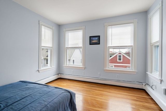 186 Sydney St 3, Boston, MA 02125