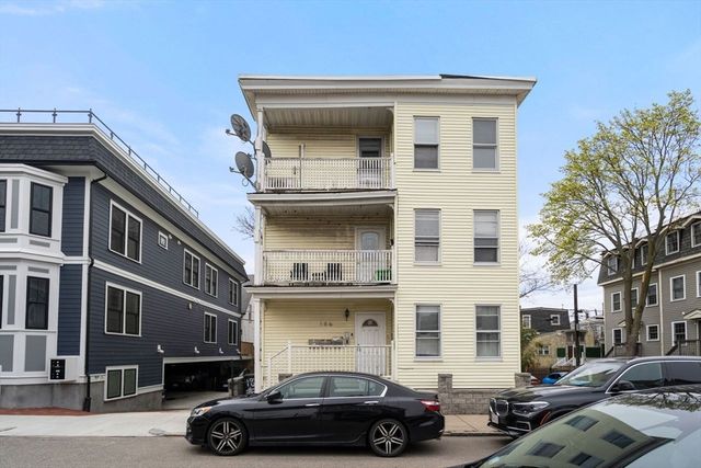 186 Sydney St 3, Boston, MA 02125