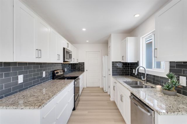 4715 Carsonhill DR, Austin, TX 78723