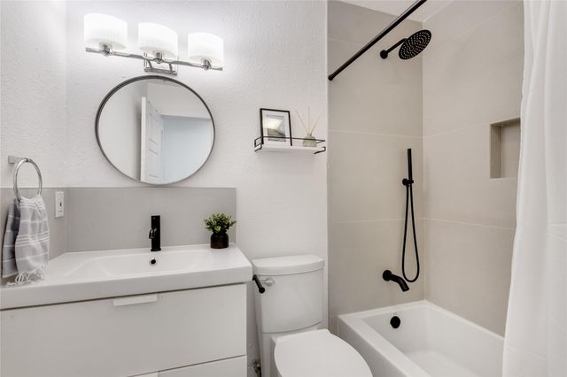 4715 Carsonhill DR, Austin, TX 78723