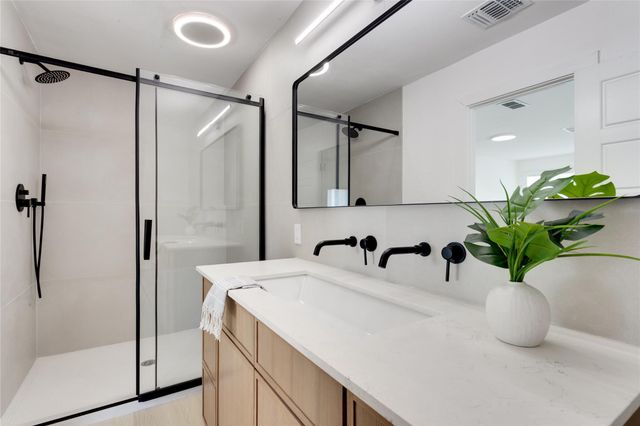 4715 Carsonhill DR, Austin, TX 78723