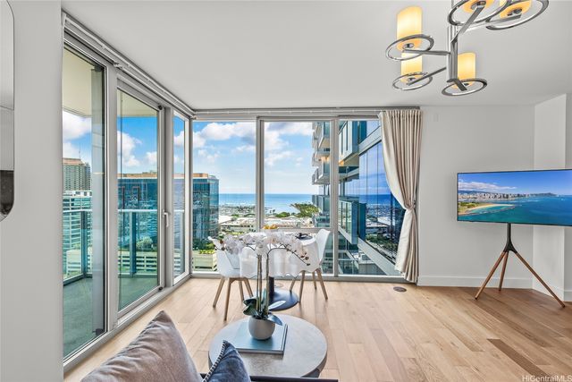 629 Keeaumoku Street 2211, Honolulu, HI 96814