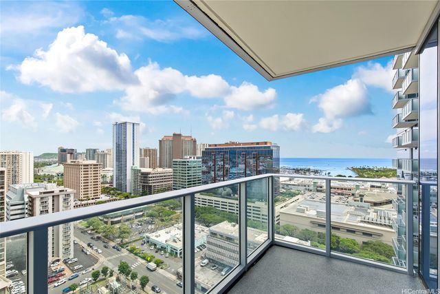 629 Keeaumoku Street 2211, Honolulu, HI 96814