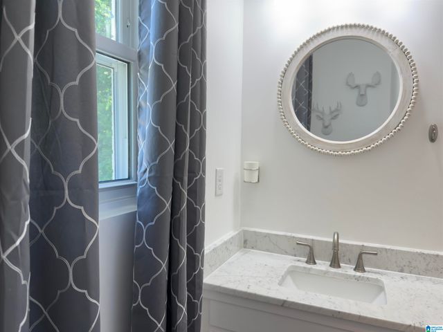 3521 TETON CIRCLE, Hoover, AL 35216