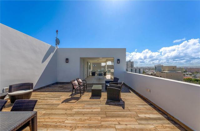 558 CUEVILLAS STREET PH1201, San Juan, PR 00907