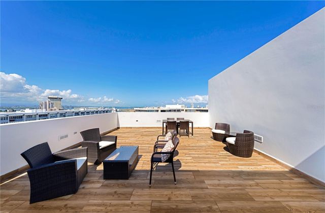 558 CUEVILLAS STREET PH1201, San Juan, PR 00907