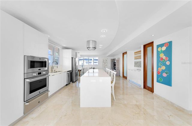 558 CUEVILLAS STREET PH1201, San Juan, PR 00907