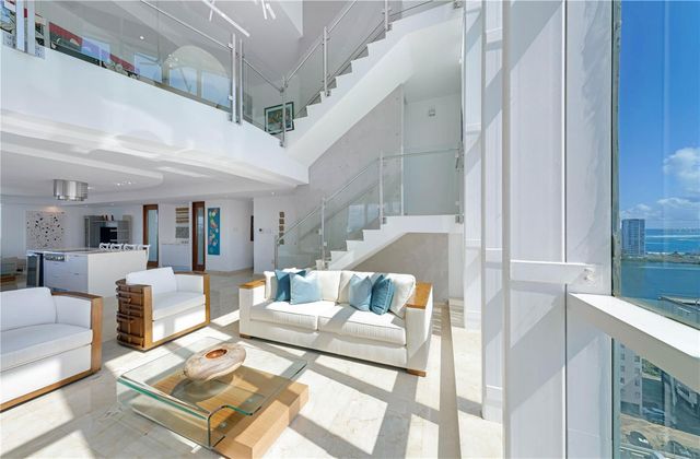 558 CUEVILLAS STREET PH1201, San Juan, PR 00907