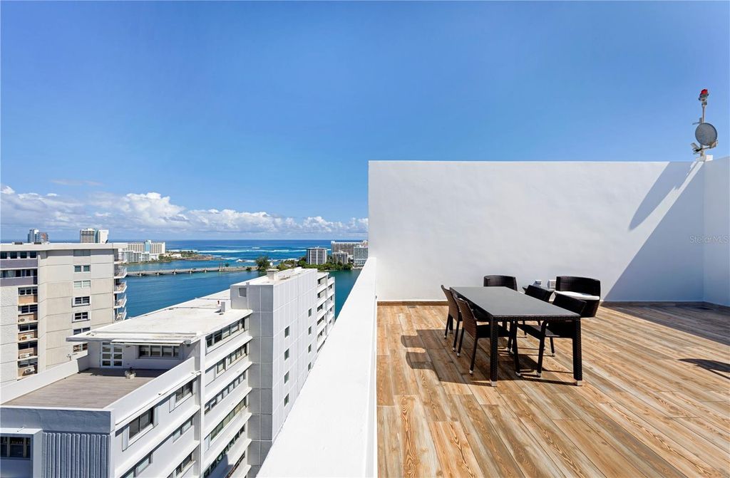 558 CUEVILLAS STREET PH1201, San Juan, PR 00907
