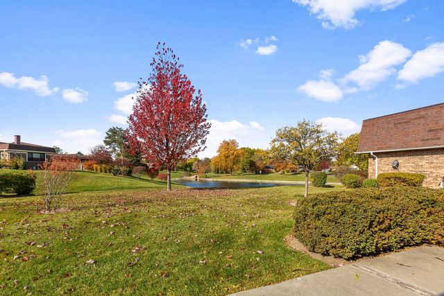 2425 El Cid Lane, Northbrook, IL 60062