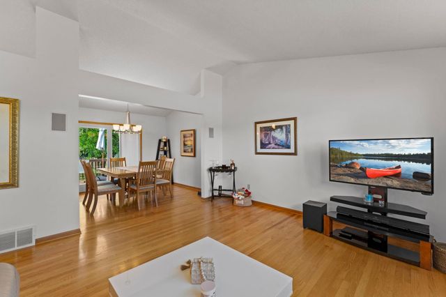 17509 Five Oaks Drive, Farmington, MN 55024