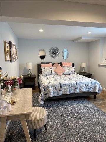 5205 Primrose Court, Blue Springs, MO 64015