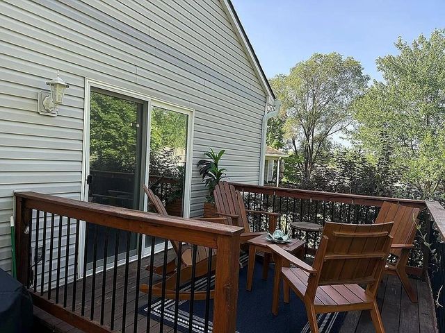 5205 Primrose Court, Blue Springs, MO 64015