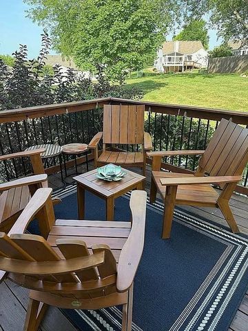 5205 Primrose Court, Blue Springs, MO 64015