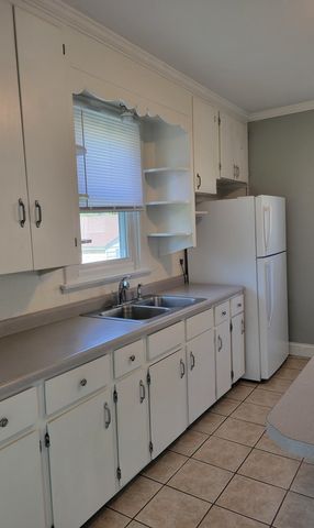 1734 Davie Street, Davenport, IA 52804