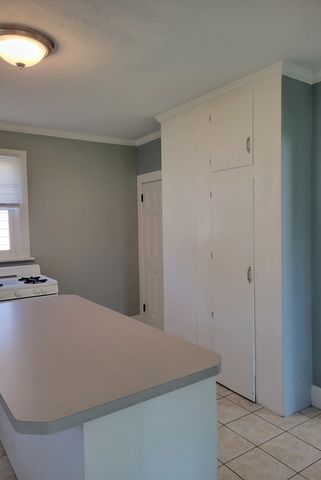 1734 Davie Street, Davenport, IA 52804