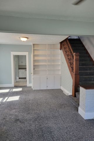 1734 Davie Street, Davenport, IA 52804