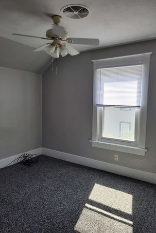 1734 Davie Street, Davenport, IA 52804