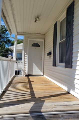 1734 Davie Street, Davenport, IA 52804