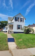 1734 Davie Street, Davenport, IA 52804
