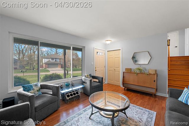 2682 Costa Mesa Road, Waterford, MI 48329