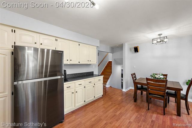 2682 Costa Mesa Road, Waterford, MI 48329