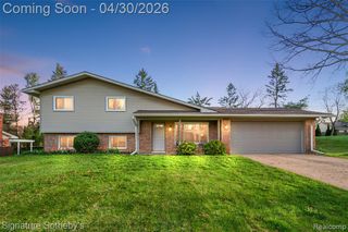 2682 Costa Mesa Road, Waterford, MI 48329
