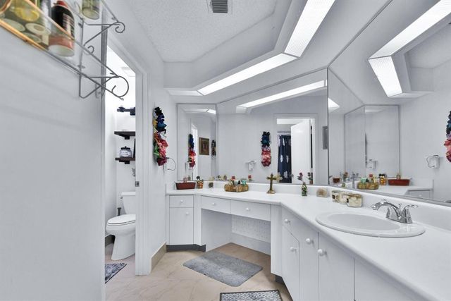 2251 NW 34th Terrace, Coconut Creek, FL 33066