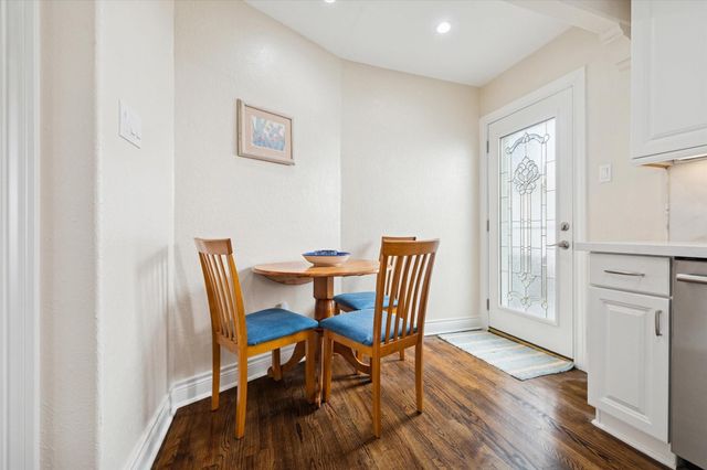 6026 Lake Street, West University Place, TX 77005