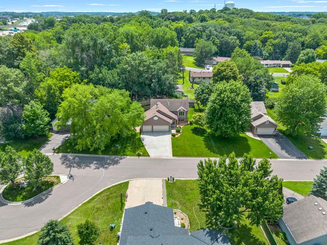 13632 Bryant Place S, Burnsville, MN 55337