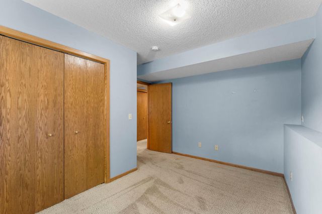 13632 Bryant Place S, Burnsville, MN 55337