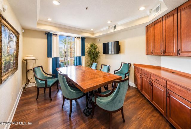 8539 GATE Parkway W 1525, Jacksonville, FL 32216