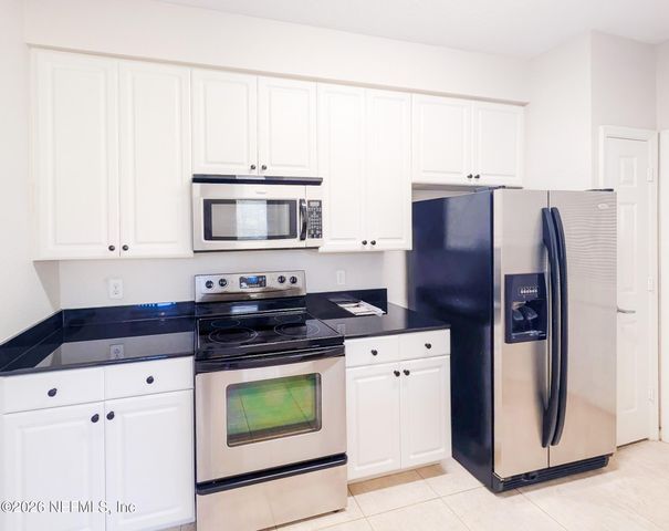 8539 GATE Parkway W 1525, Jacksonville, FL 32216
