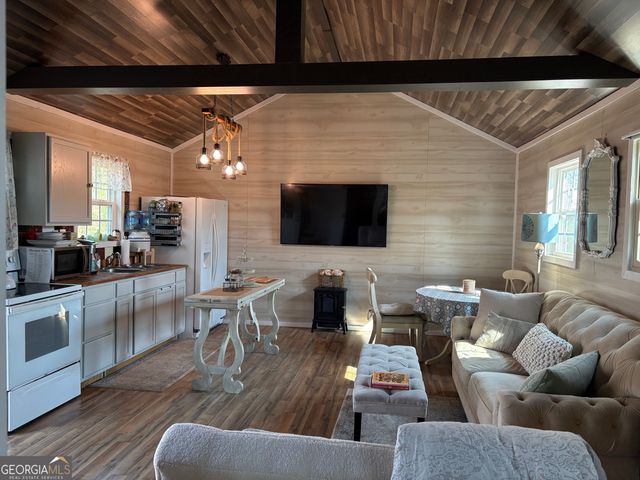 4674 Coleman Bridge SPUR, Cobbtown, GA 30420