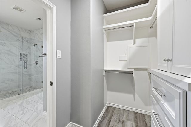 1902 Vale Haven Drive, Spring, TX 77373