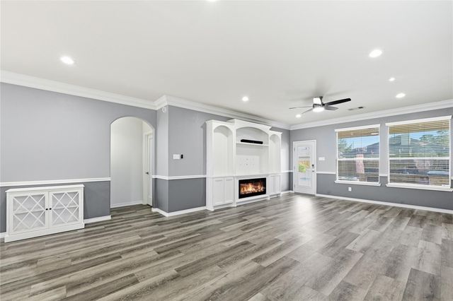 1902 Vale Haven Drive, Spring, TX 77373