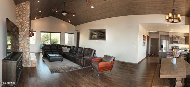 860 W SNOW CREEK Trail, Show Low, AZ 85901