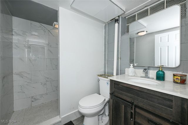 2205 Keystone Road, Parma, OH 44134