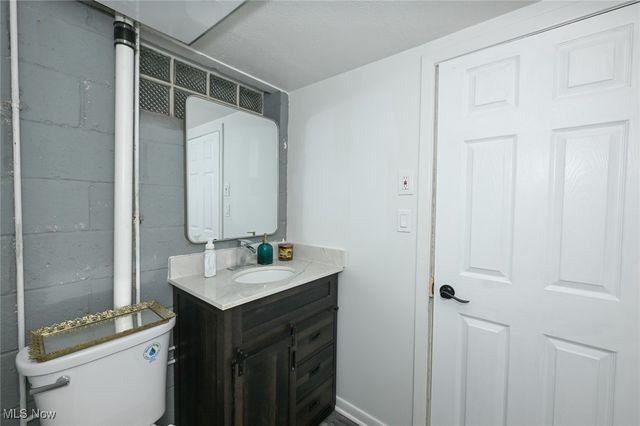 2205 Keystone Road, Parma, OH 44134