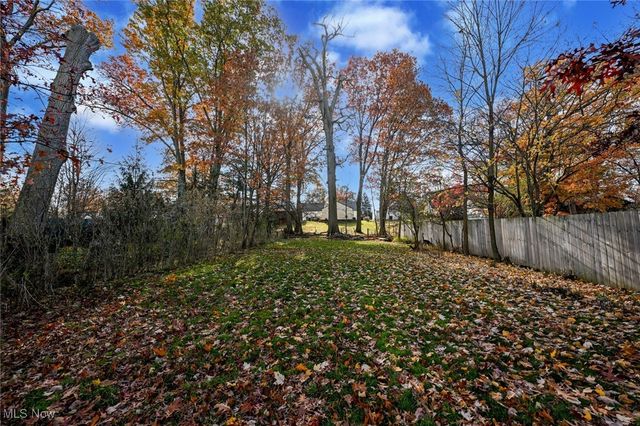 2205 Keystone Road, Parma, OH 44134