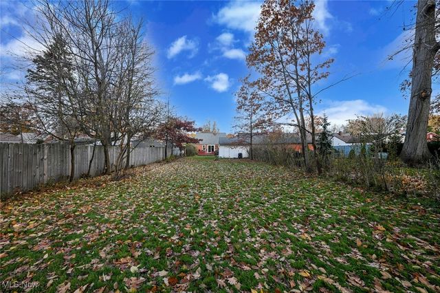 2205 Keystone Road, Parma, OH 44134