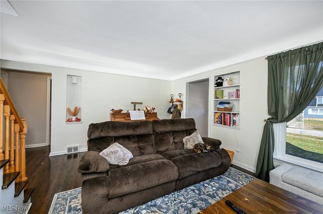 2205 Keystone Road, Parma, OH 44134