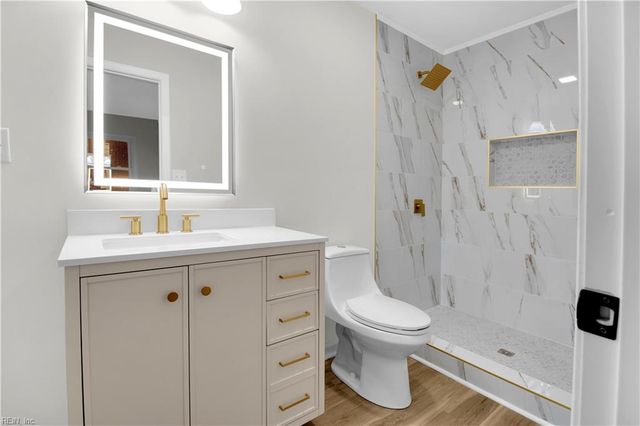 103 McCall CT, Hampton, VA 23666