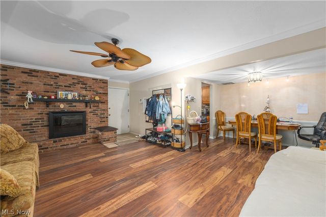 7005 Carriage Hill Drive 102, Brecksville, OH 44141