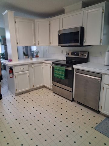 2555 Pga Boulevard 413, Palm Beach Gardens, FL 33410