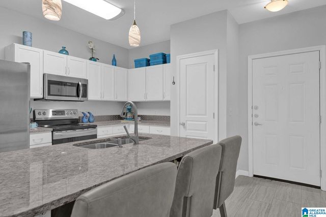 2020 5th Ave S Apt 243, Birmingham, AL 35233