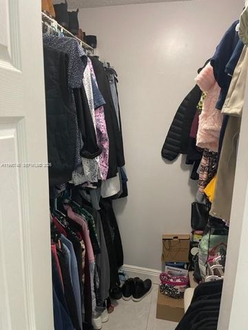 14421 N Kendall Dr 407M, Miami, FL 33186