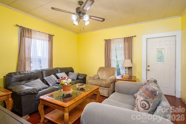 101 Huss Avenue, Cherryville, NC 28021
